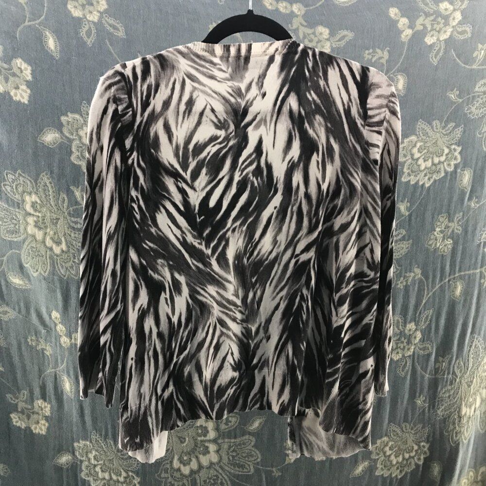 Talbots black & white lightweight sweater cardigan button up size Lp - Picture 3 of 3